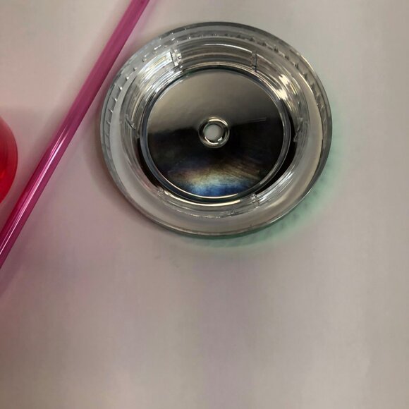 Dolly Parton Christmas 21.5 oz Pink Plastic Tumbler with Straw Green Lid New - Picture 14 of 16